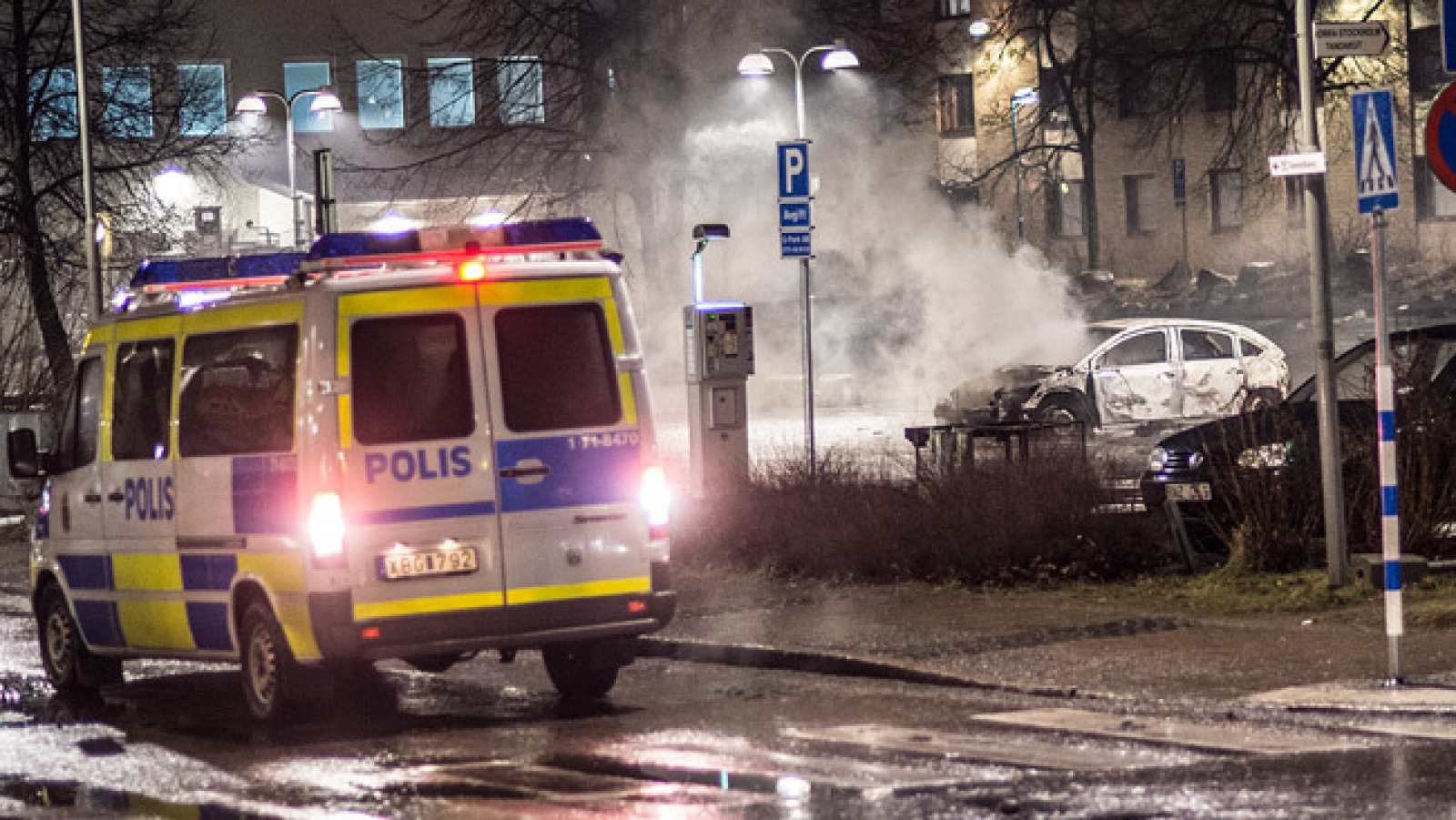 Invandrare I Rinkeby Om De Kriminella: "Utvisa Dem Och Deras Familjer ...